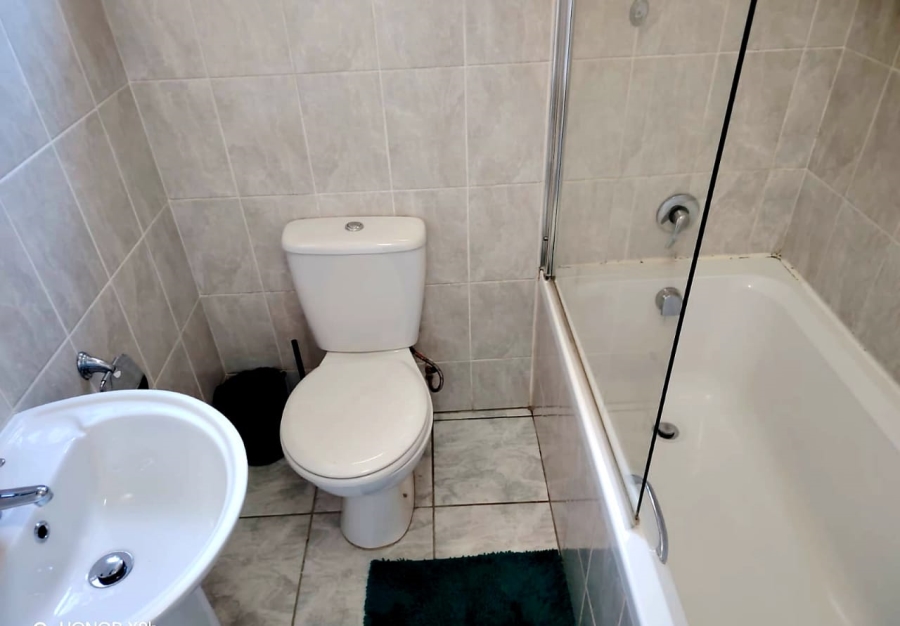 2 Bedroom Property for Sale in Graceland Eastern Cape